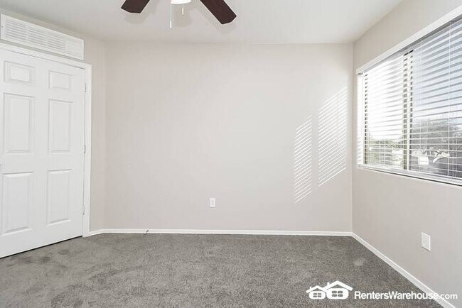 Building Photo - Spacious updated 4 Bed, 3 Bath home in Tuc...