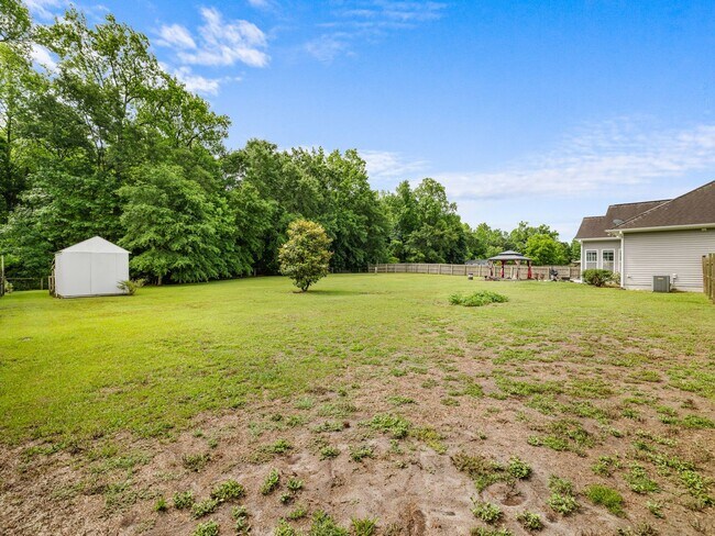 Building Photo - Blue Creek Farms!