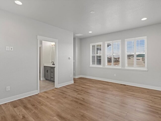 Building Photo - 21201 E 60th Ave