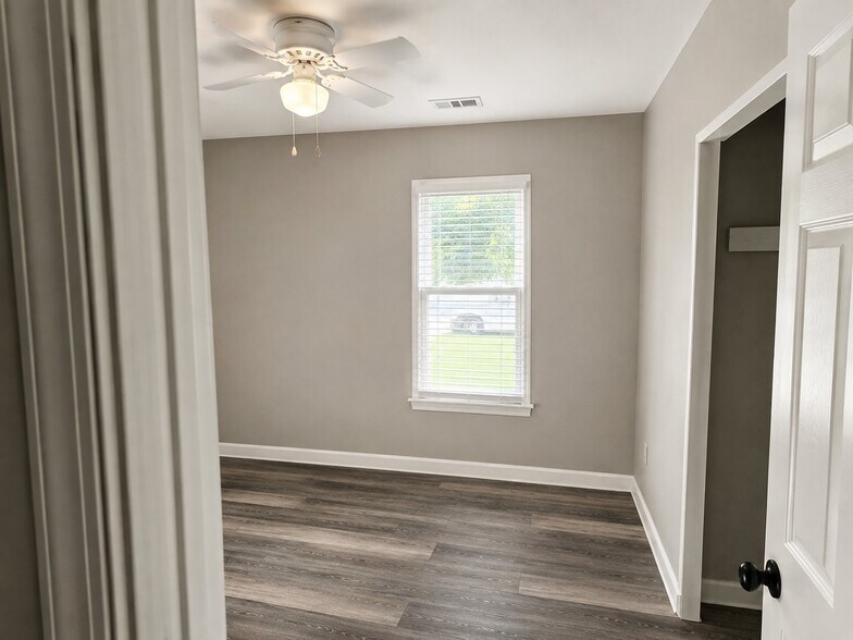 Building Photo - 3401 Winterhawk Ct