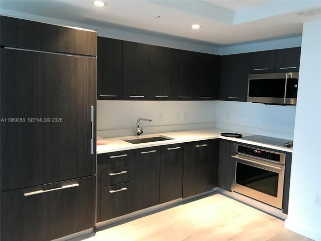 Building Photo - 45 SW 9th St