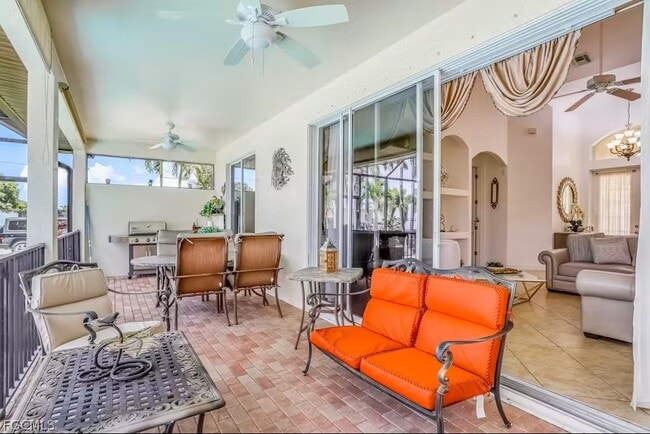 Building Photo - 4102 Oasis Blvd