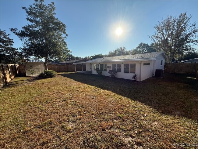 Building Photo - 9340 N Citrus Springs Blvd