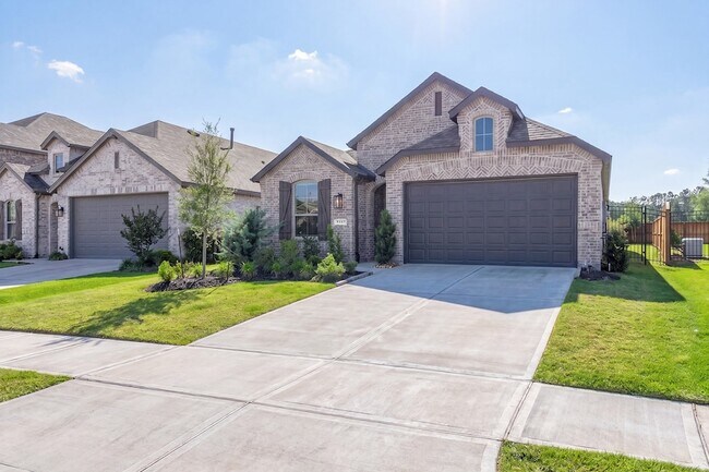 Building Photo - 8145 Overland Grv