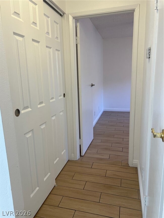 Building Photo - 428 S Beaumont St