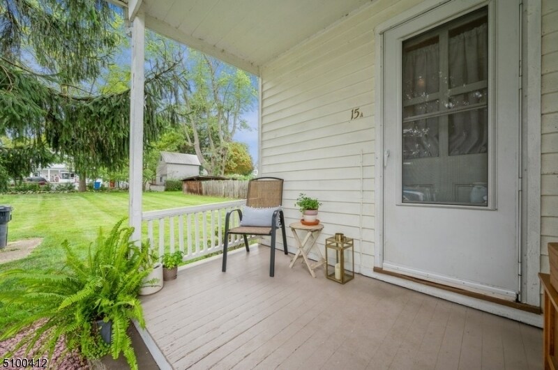 Building Photo - 15 Center St