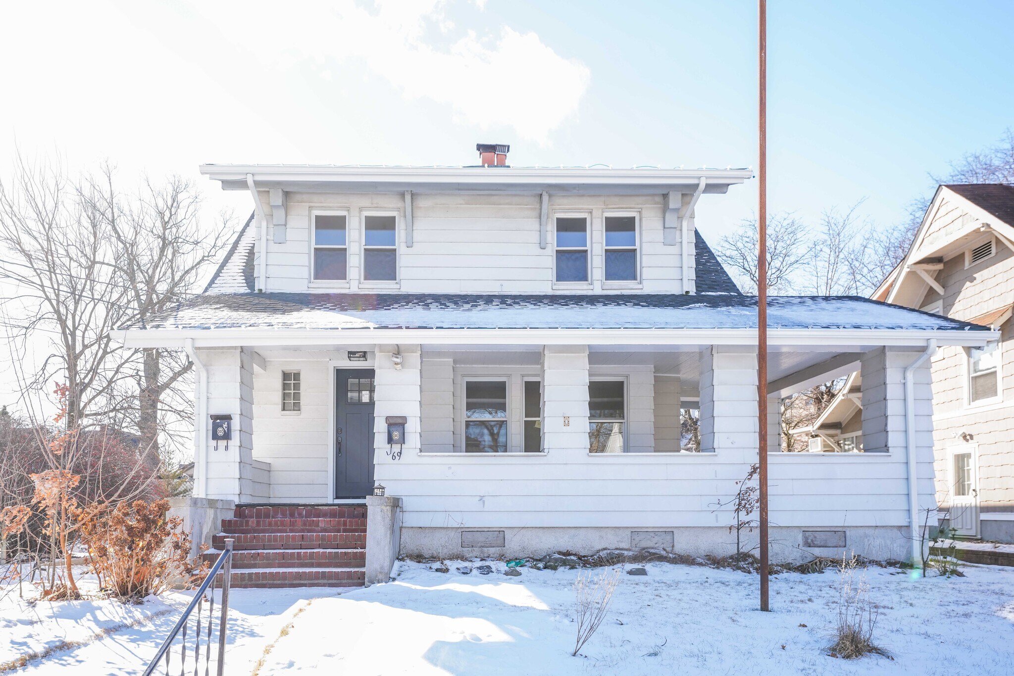 Face of home - 69 Ross Ave