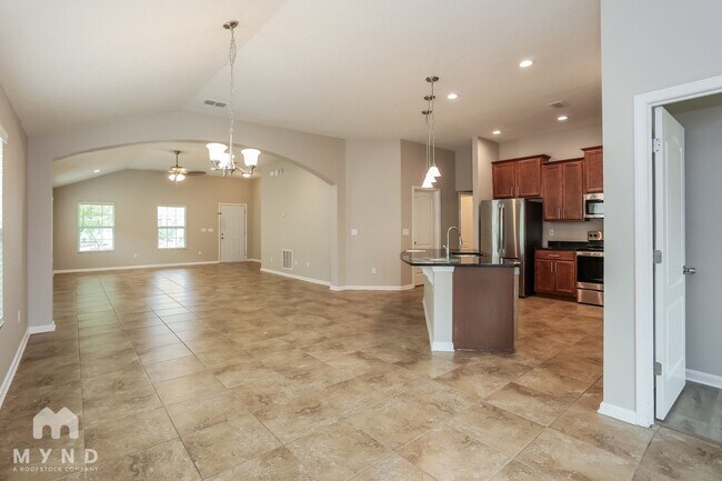 Building Photo - 3995 Emilio Ln