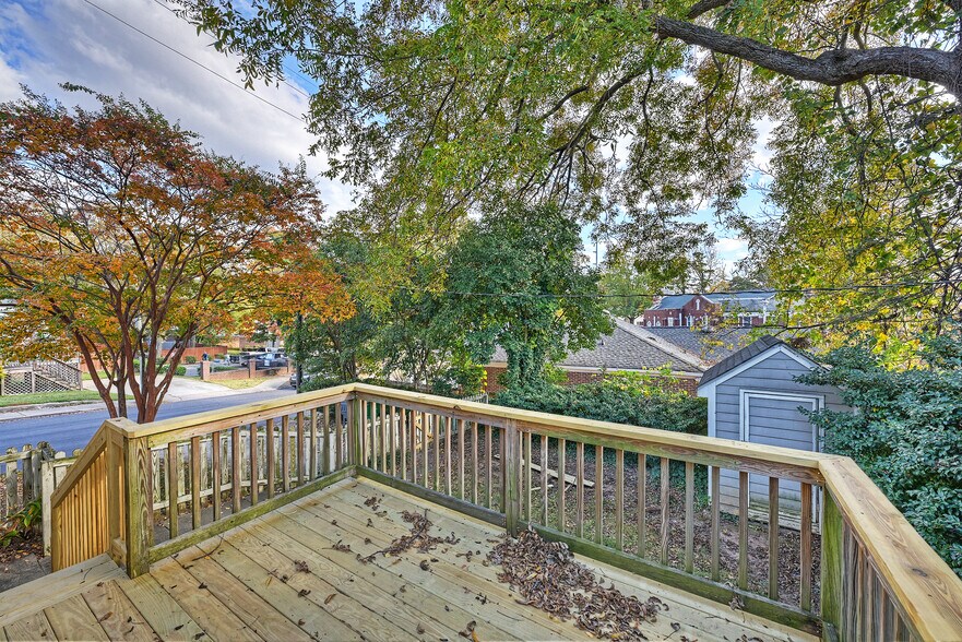 Building Photo - 1601 Wilmore Dr