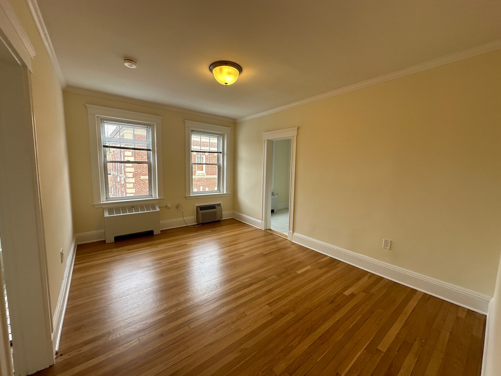 Building Photo - 3 Chauncy Ln