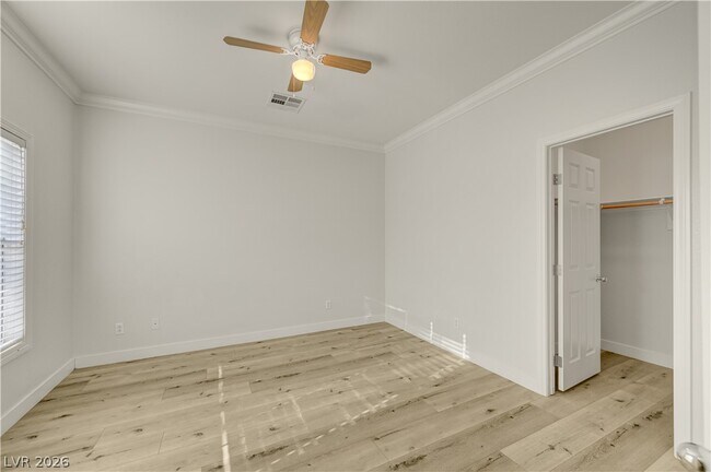 Building Photo - 139 Bloomsbury Ave