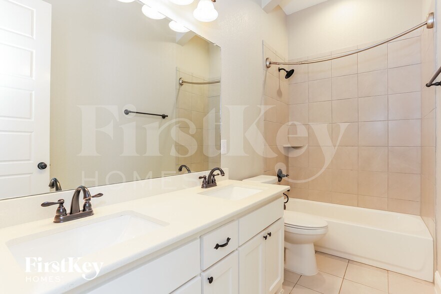 Building Photo - 541 Hay Meadow Dr