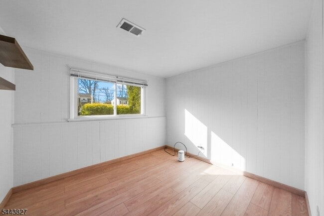 Building Photo - 895 Patton St