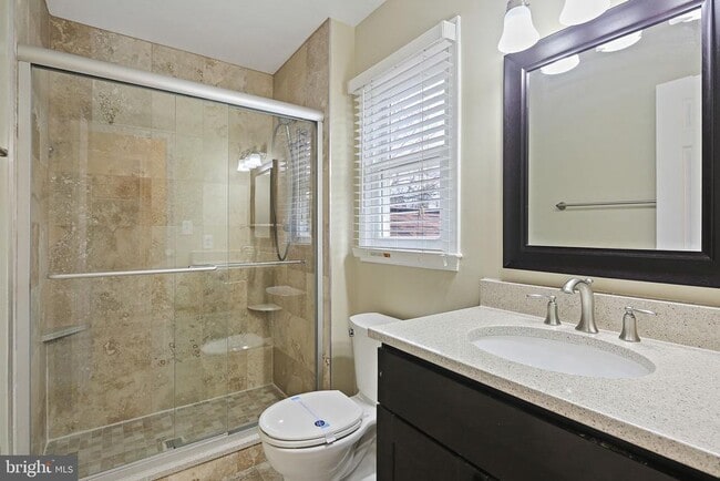 Building Photo - 20657 Anndyke Way