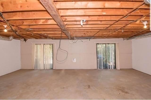 Building Photo - 5053 Gardenia Cir