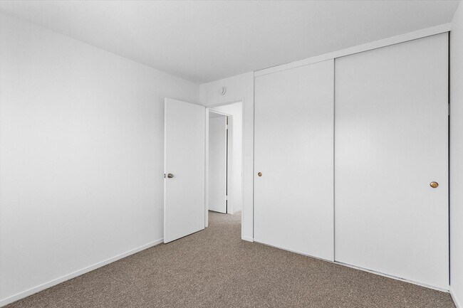 Building Photo - 1145 Bismarck Ln