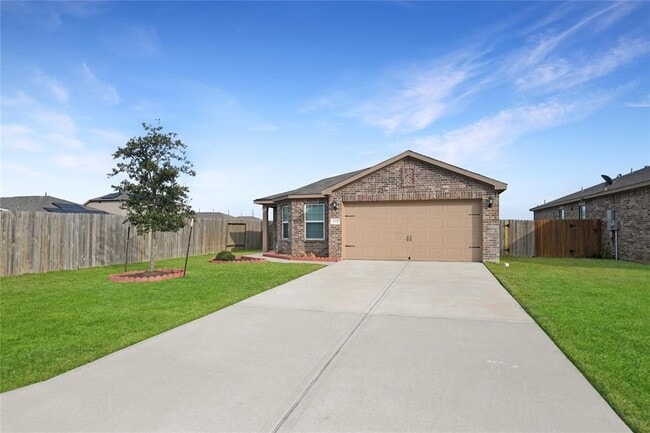 Building Photo - 1001 Strawberry Ridge Dr