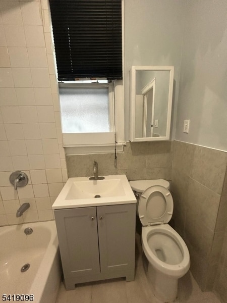 Building Photo - 329 Columbia Ave