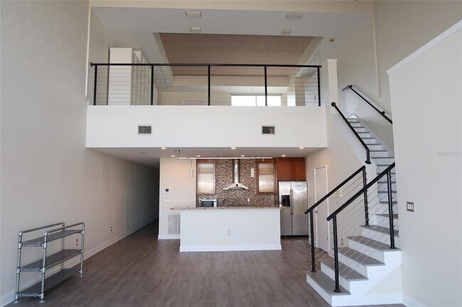 Building Photo - 1002 Channelside Dr
