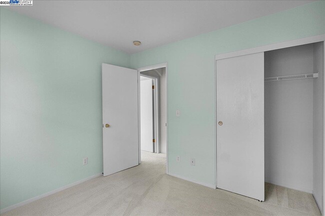 Building Photo - 119 Orr Rd