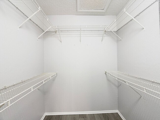 Building Photo - Limited-Time Offer! Sign a lease by July 1, 2026, and receive ½ off your second month’s rent! Pri...