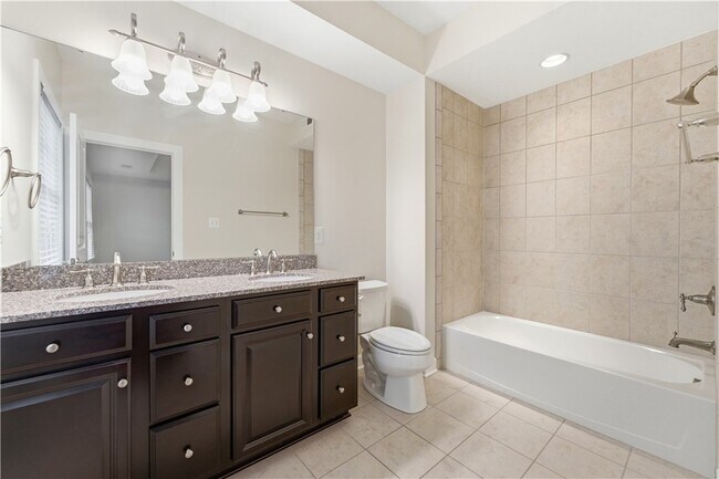 Building Photo - 335 Osona Ln
