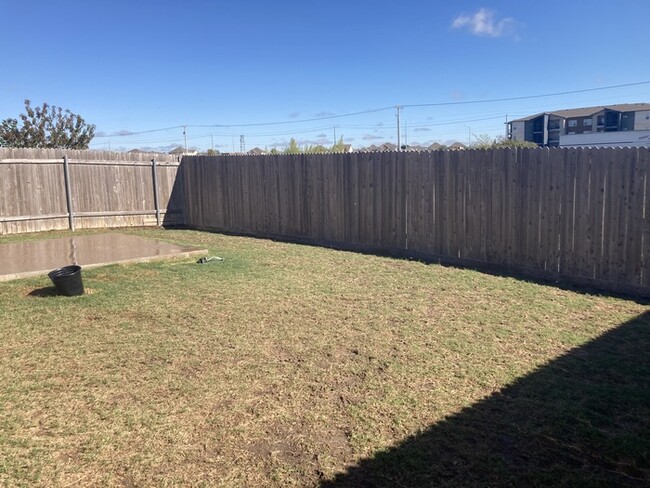 Building Photo - Charming 4 beds 2.5 baths in Pflugerville