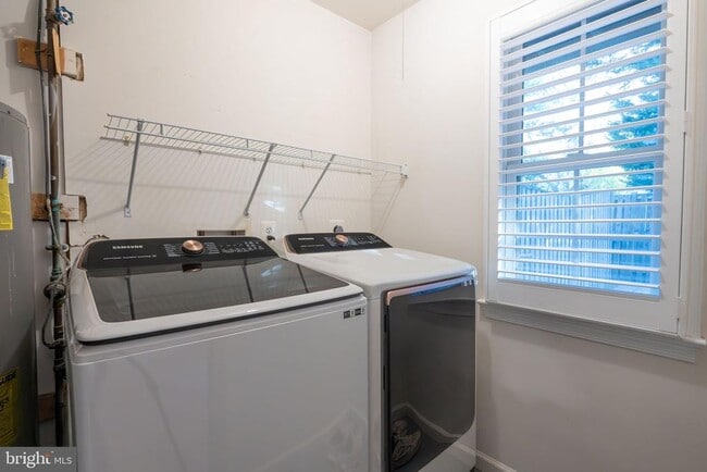 Building Photo - 3110 9th Rd N