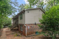 Building Photo - Avondale Glen - 2 Bedroom / 1 Bathroom