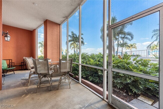 Building Photo - 2743 First St