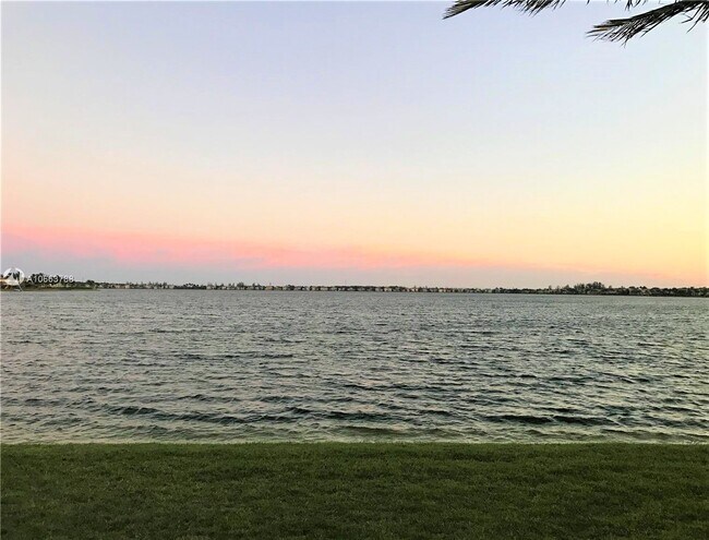 Building Photo - 17992 41st SW St