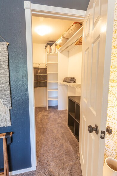 Building Photo - 5700 Etiwanda Ave