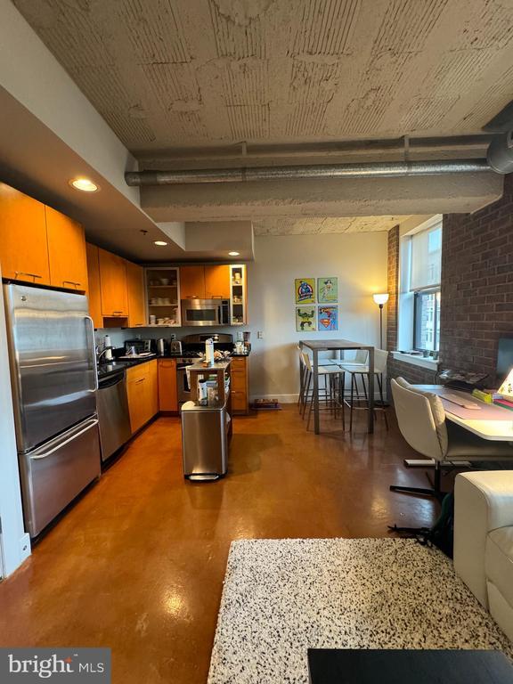 Building Photo - 916 G St NW