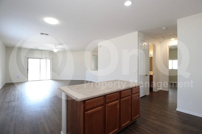 Building Photo - 2839 W Allens Peak Dr