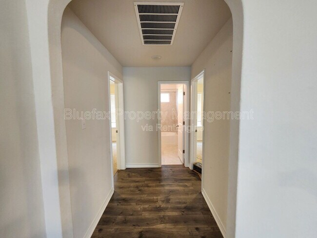 Building Photo - 13229 Needle Grass