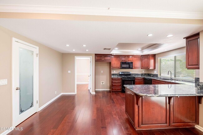 Building Photo - 4272 N Cedarpine Ln