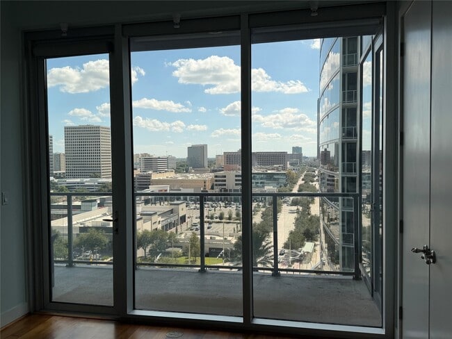 Building Photo - 1600 Post Oak Blvd