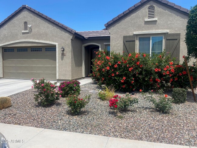 Building Photo - 2516 E King Bird Dr