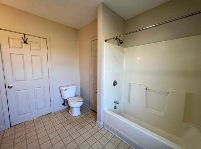 Building Photo - 1 Winter St