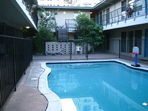 pool - Capitol Gardens