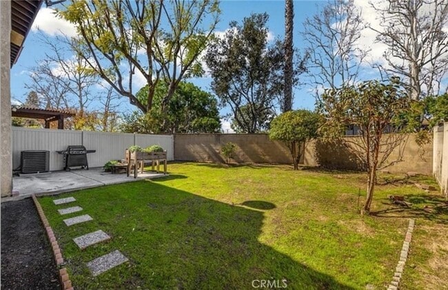 Building Photo - 11896 Los Alisos Cir
