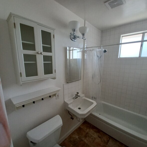 Bath - 1300 Manhattan Beach Blvd