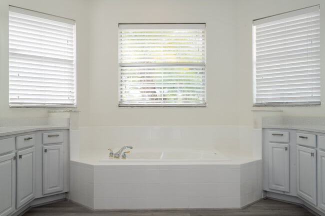 Building Photo - 3774 Eagle Isle Cir