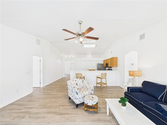 Building Photo - 8135 100th Ave