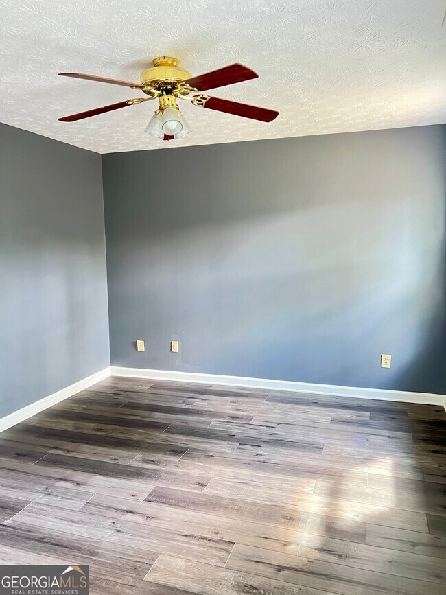 Building Photo - 2361 Ciji Cir