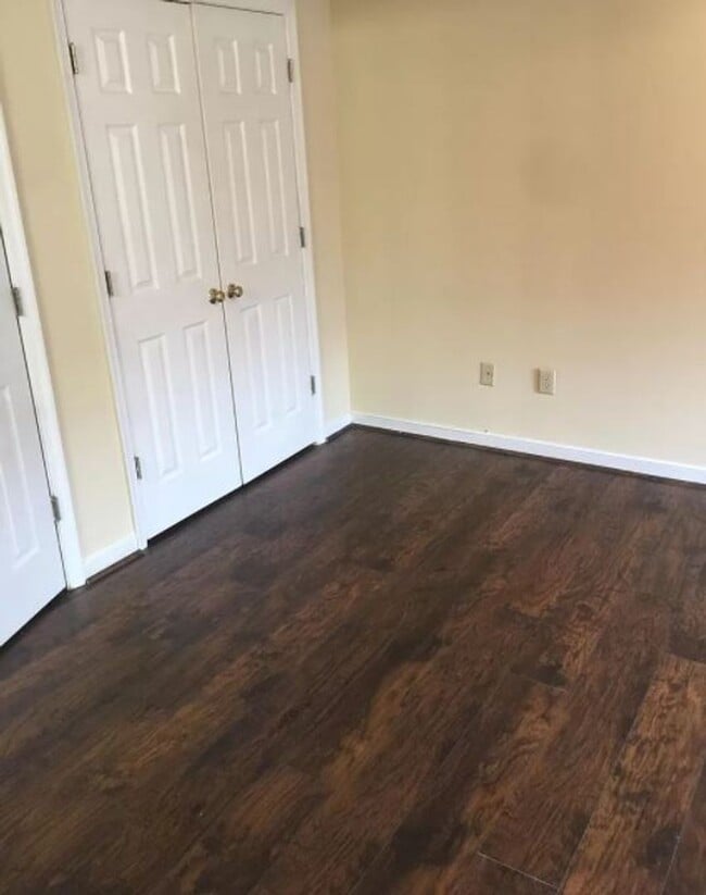 Building Photo - Spacious 5 Bedroom, 2.5 Bath Home for Rent – 2,200 sq. ft.