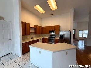 Building Photo - 7734 Oakhill Park Dr