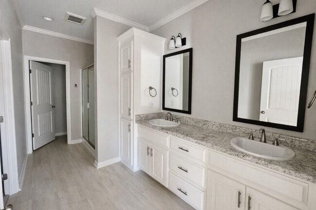 Building Photo - 514 Ridgeland Rd