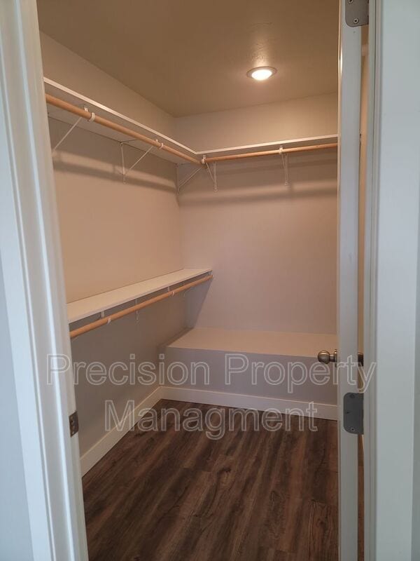 Building Photo - 202 Mcgriff Way