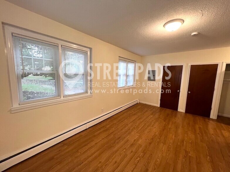 Building Photo - 2018 Commonwealth Avenue